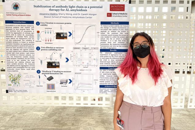 Alejandra Medina with her research poster