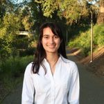 Maya Bartels headshot