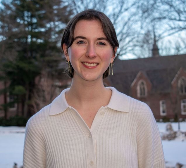 Headshot of Alexa Bowerfind