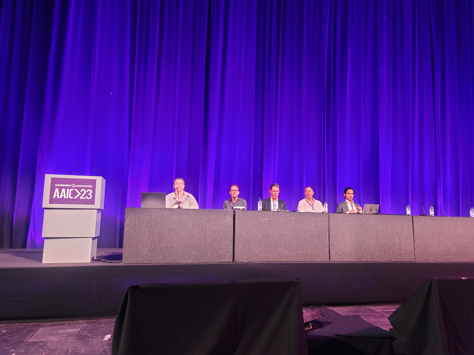 PhD Students and Trainees at AAIC 2023 In Amsterdam Jun Lab