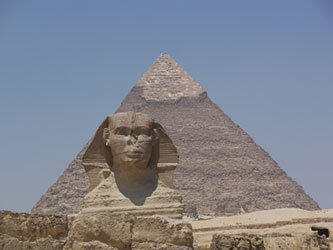 Khafre-pyramid-sphinx (1)