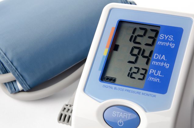 Digital blood pressure monitor